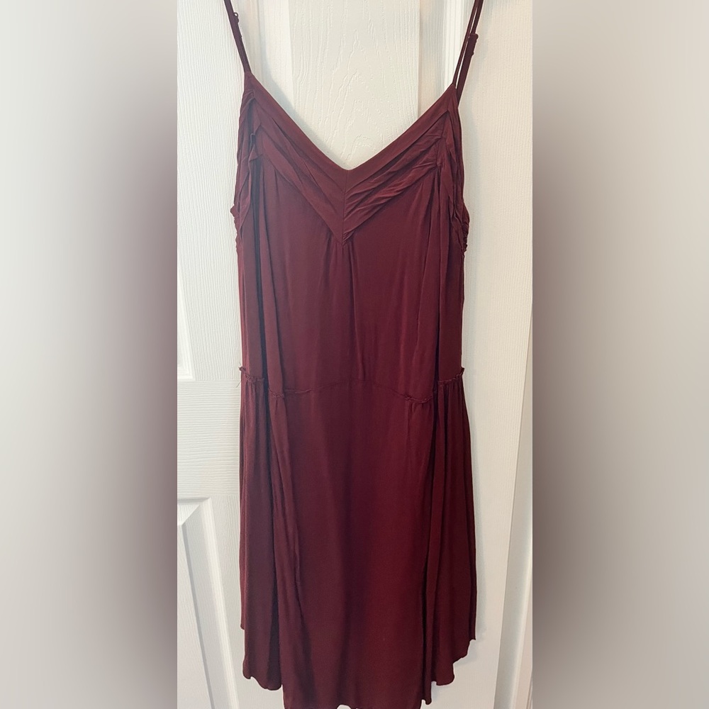 G/F spaghetti strap Midi Dress in Rich Burgundy